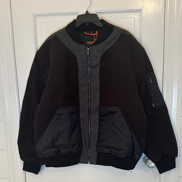 Bass Outdoor Hero Bomber Jacket Black size XL NWT - Picture 1 of 4